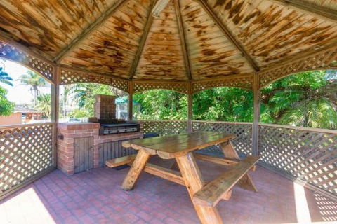 Sapphire Palms Motel - Dalby Accommodation 2