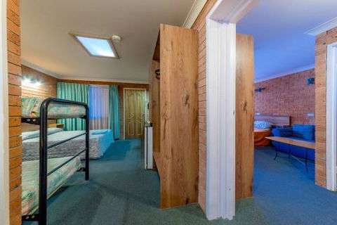 Sapphire Palms Motel - Dalby Accommodation 5
