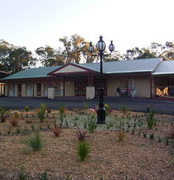 Sanctuary House Resort Motel - Healesville - Dalby Accommodation 4