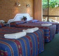 Golden Chain Port O'Call Motel - Dalby Accommodation