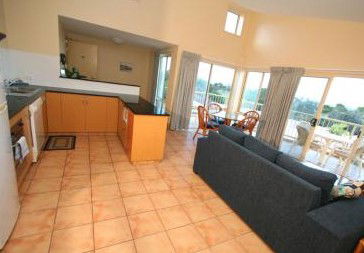 Lennox Beach Resort - Dalby Accommodation 4