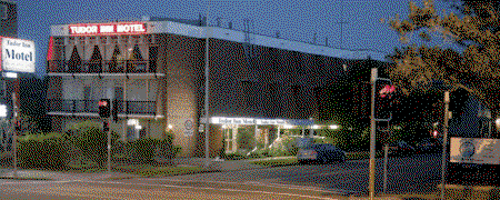 Tudor Inn Motel - Dalby Accommodation 0