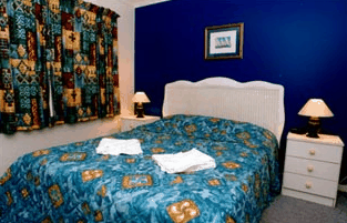 Costa Dora Holiday Apartments - Dalby Accommodation 1
