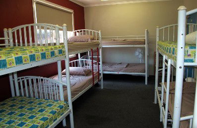 Boomerang Backpackers - Dalby Accommodation 1