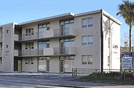 Glenelg Holiday Apartments-Corfu - Dalby Accommodation 5