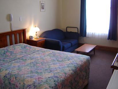Sonbern Lodge Motel - Dalby Accommodation 2