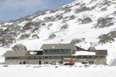 Barrakee Ski Lodge - Dalby Accommodation 3