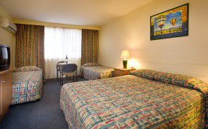 Sandors On The Park - Dalby Accommodation 1