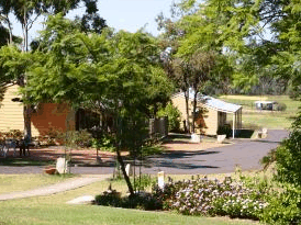 Helidon Natural Springs Spa Resort Motel - Dalby Accommodation