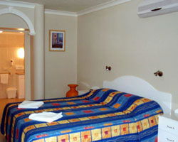 Villa Capri Rockhampton - Dalby Accommodation 2