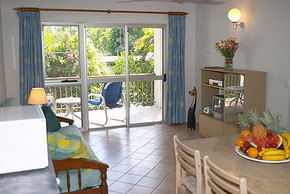 Clifton Sands Apartments - Dalby Accommodation 3