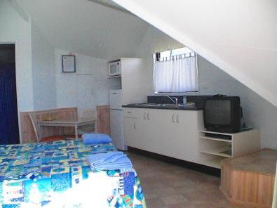 Merimbula Beach Cabins - Dalby Accommodation 3