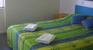 Noosa Parade Holiday Inn - Dalby Accommodation 0