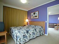 Waldorf Apartments Hotel Canberra - Dalby Accommodation 2