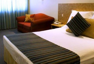 The Novocastrian - Dalby Accommodation 1