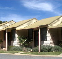 The Village Cabins - Dalby Accommodation