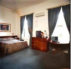 Magnolia Court Boutique Hotel - Dalby Accommodation 3