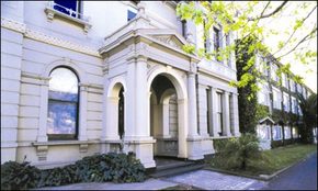 The Albany - Dalby Accommodation 1