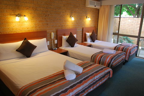 Port O'Call Motel - Dalby Accommodation 0
