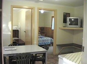 Ceduna Shelly Beach Caravan Park Cabins - Dalby Accommodation 3
