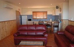 Ceduna Shelly Beach Caravan Park Cabins - Dalby Accommodation 6