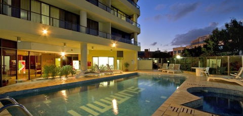 Summit Apartments Hotel - Dalby Accommodation 1