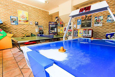 Seacrest Beachfront Holiday Apartments - Dalby Accommodation 14