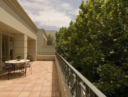 Quest Caroline South Yarra - Dalby Accommodation 4