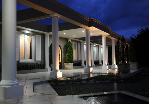 Norwood House Motel & Reception Centre - Dalby Accommodation 1