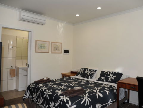 Norwood House Motel & Reception Centre - Dalby Accommodation 3