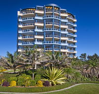 Beaches International - Dalby Accommodation