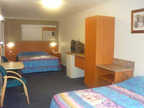 Motel Monaco - Dalby Accommodation 0