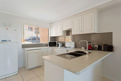 Panoramic Townhouses By Lisa - Dalby Accommodation 8