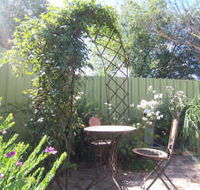 Robyn's Nest Country Cottages - Dalby Accommodation