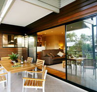 Sereno Luxury Villas - Dalby Accommodation