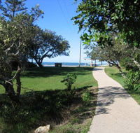 Raintrees On Moffat Beach - Dalby Accommodation