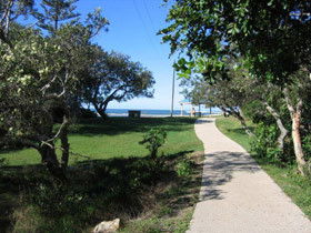 Raintrees On Moffat Beach - Dalby Accommodation 0
