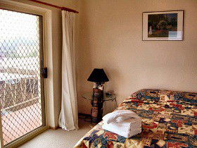 Esplanade Apartments - Dalby Accommodation 0