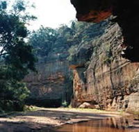 Goulburn River Stone Cottages - Dalby Accommodation