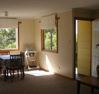 Freycinet Marine Farm accommodation - Dalby Accommodation