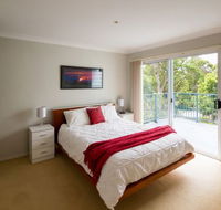 The Lake Limo - Dalby Accommodation