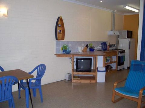 Windsurfer Beach Chalets - Dalby Accommodation 1