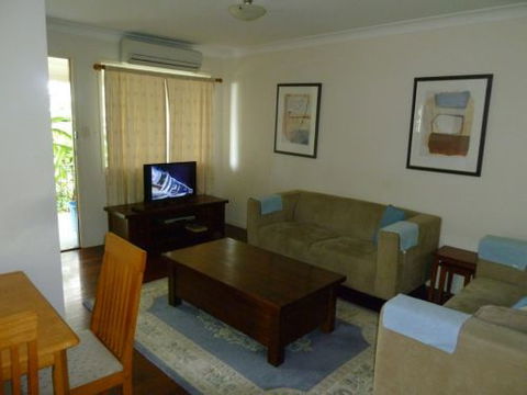 Rosehill Apartments - Dalby Accommodation 3