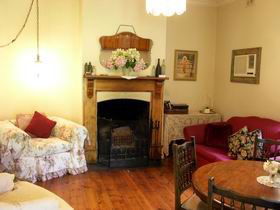 Elderberry Cottage - Dalby Accommodation 0