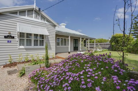 Blakiston House - Dalby Accommodation 0