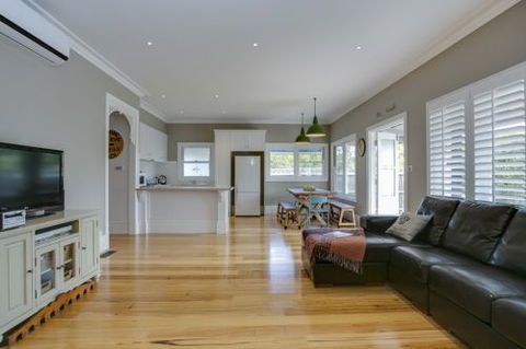 Blakiston House - Dalby Accommodation 7