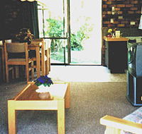 Falls Forest Retreat - Dalby Accommodation