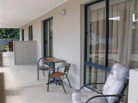 Dromana Beach Getaway - Dalby Accommodation 0