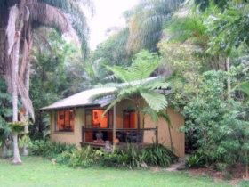 Cottages On The Creek - Dalby Accommodation 0
