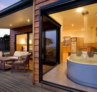 Coastal View Cabins - Dalby Accommodation